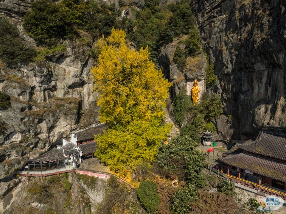 <b>山无寺则无名，寺无山则不灵</b>