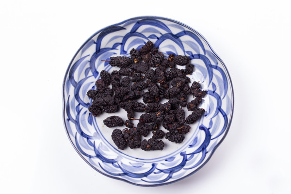 桃花|女性45岁后，属于餐桌上的“雌激素”可常吃，面若桃花，更显年轻