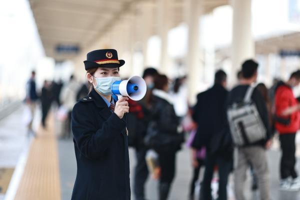 90后客运员的春运时刻