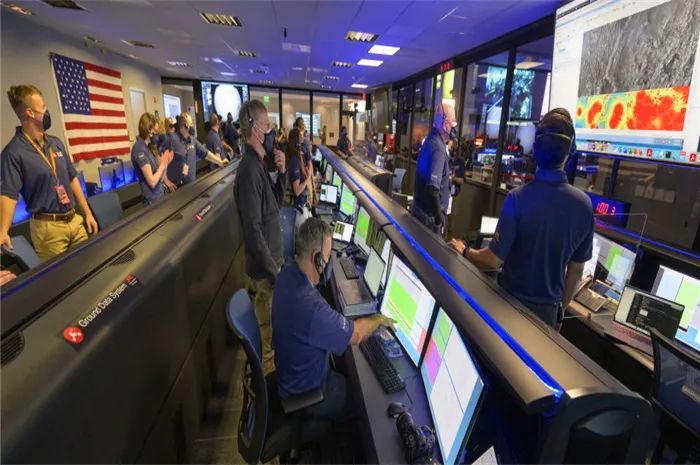 火星|深度分析：为何天问一号要等三个月着陆火星？毅力号却能直接着陆