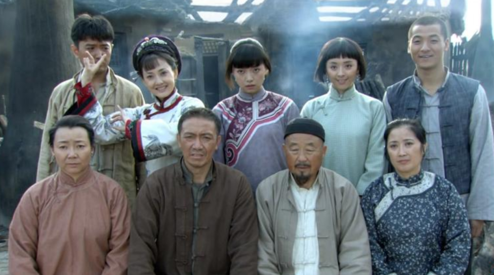 《闯关东》12年,李幼斌沉寂,朱亚文止步不前,一个龙套如今大火