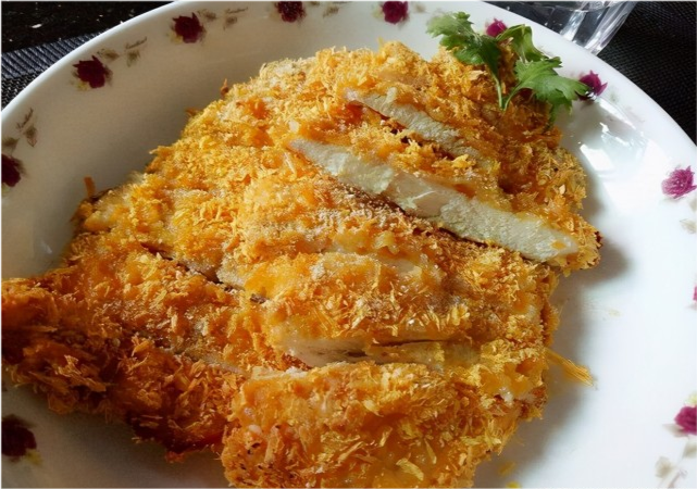 烤箱版无油鸡排,全程不用一滴油,做出来酥脆掉渣,肉香弹嫩