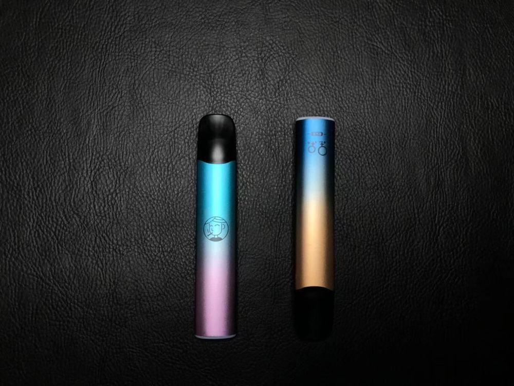 logo在烟杆正面,是他们呆呆自创的一个卡通形象,挺好看的,我觉得比