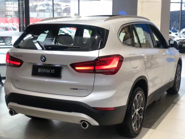 新bmw x1 矿石白 现车供应 欢迎品鉴
