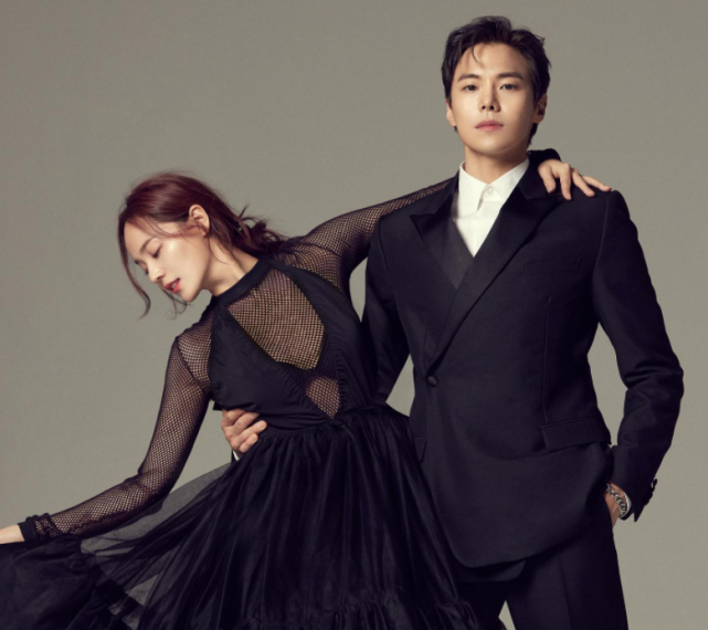 柳真和朴殷硕在顶楼2新剧照柳真情绪激动哭了