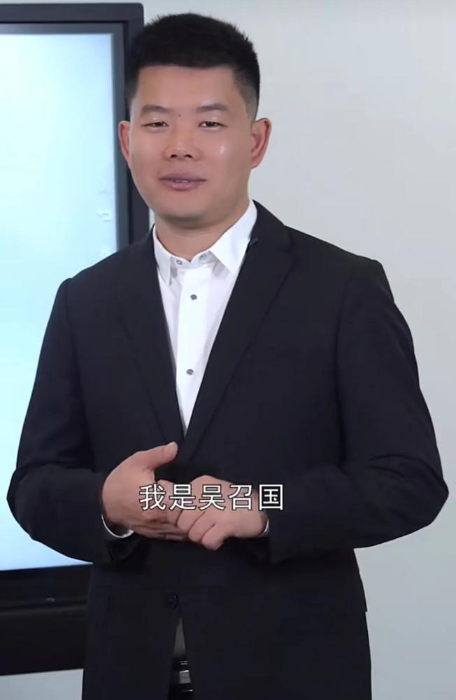 辛巴团队亚飞直言,吴召国在蹭辛巴流量;丁老五夸赞刘二狗讲信用_腾讯