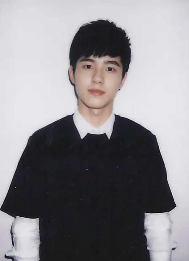 刘昊然的成名之路,和他背后最重要的男人_腾讯新闻