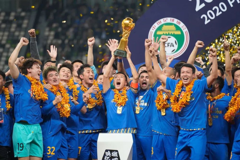 中超新科冠军江苏苏宁,都快活不下去了……_腾讯新闻