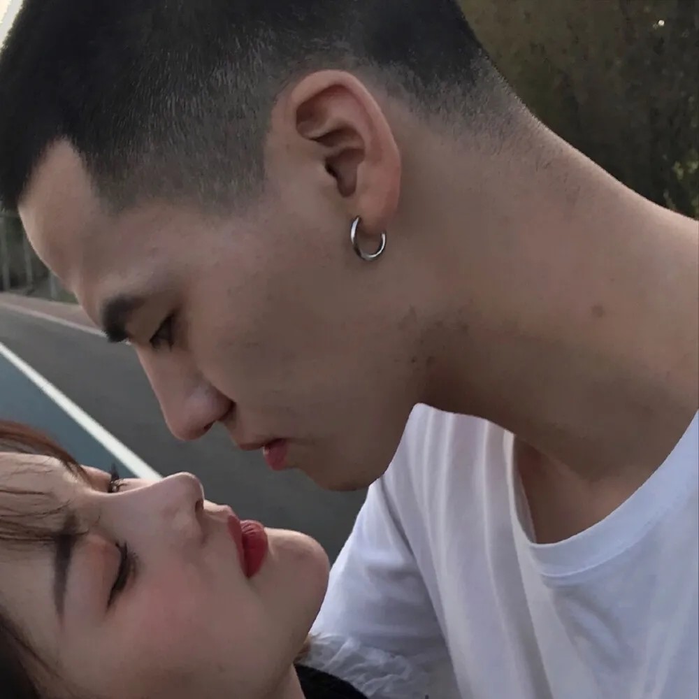 头像/热恋期的两个人"
