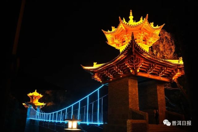 发完这组夜景今晚的澜沧拉祜风情园可能更火了