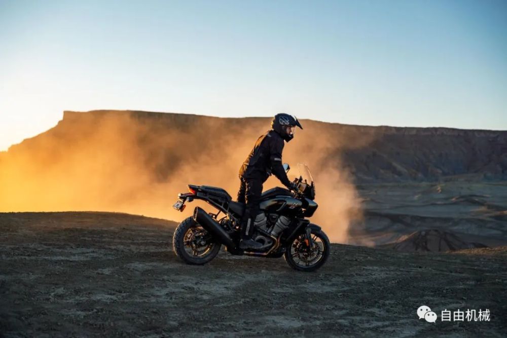 开启越野新纪元哈雷首款advpanamerica1250海外上市丨业界