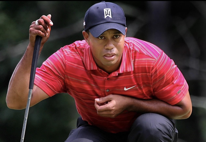 世界头号高尔夫球手泰格伍兹出车祸致脚踝粉碎性骨折库里贝尔送祝福