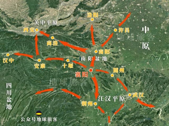 而襄阳,恰恰就位于南阳盆地的门户之上 .