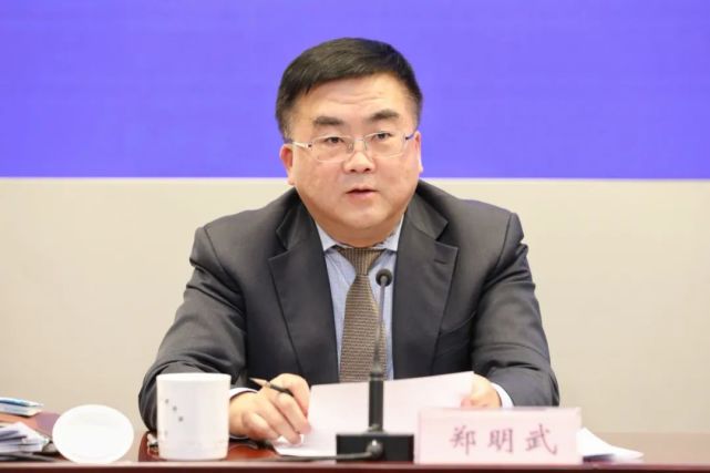 (李轶晗 摄)发布人:省政府副秘书长,省"三比一增"办公室主任 李必方