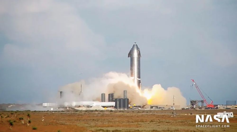 spacex|SpaceX星舰SN10完成首次静态点火测试