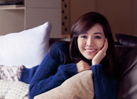 当年周杰伦与侯佩岑一见钟情周妈连夸喜欢最后为什么分手了