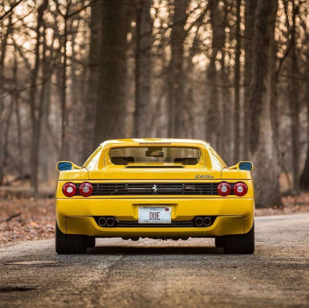 上世纪的超跑王者1995年出产的法拉利f512跑车