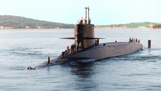 201型潜艇图片