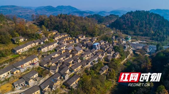 脱贫攻坚样板村|凤凰县竹山村:文旅扶贫助力乡村蝶变