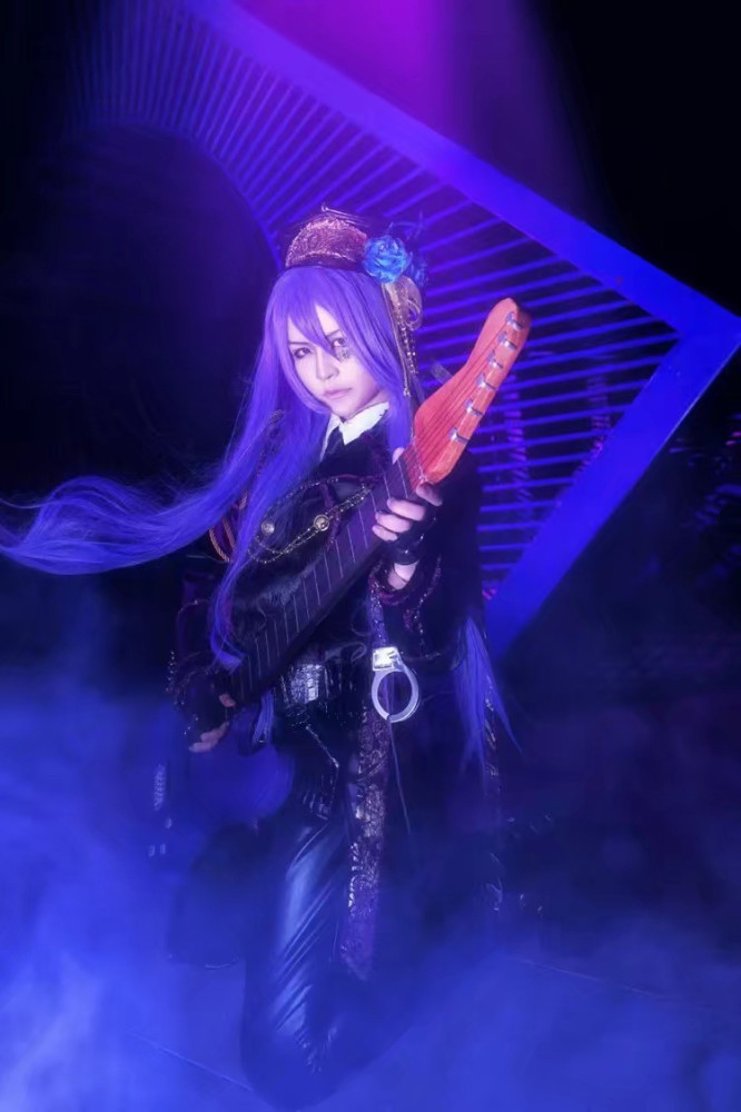 v 神威茄子cosplay