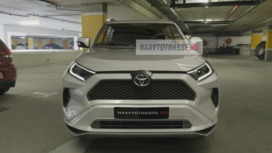 丰田全新SUV曝光，是全新普拉多，还是“大号RAV4”？图3