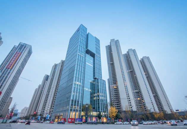 雷士照明打造成都中海国际中心高端光环境