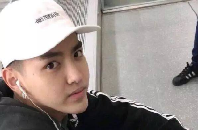 男明星们的素颜蔡徐坤瑕疵易烊千玺更帅最后一个认不出来