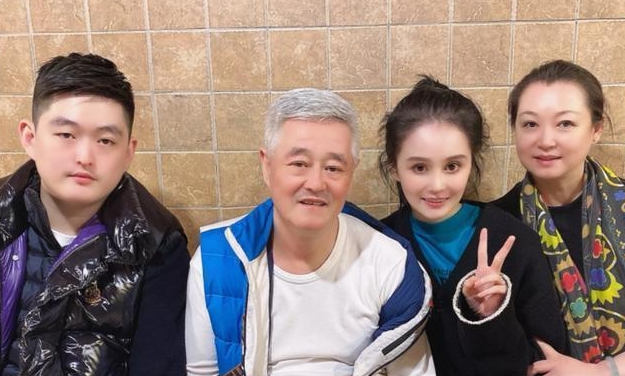 赵本山与前妻的儿子赵铁蛋因病去世,现任所生的儿女继承亿万家产