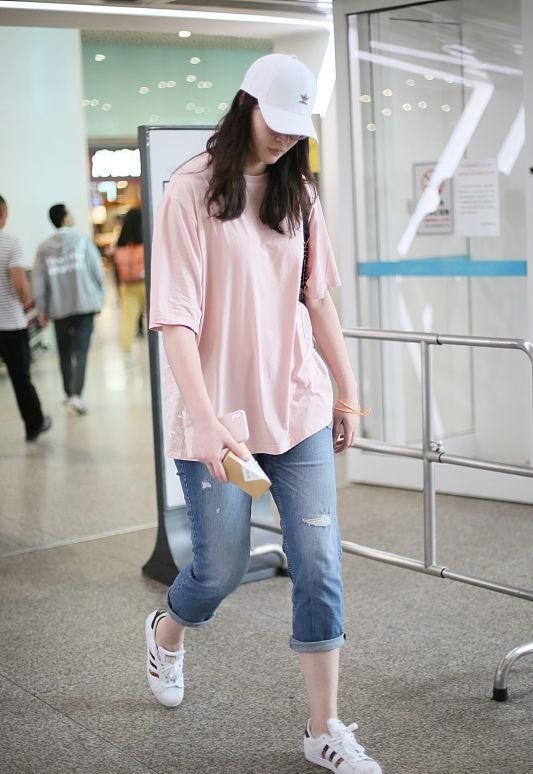 排球女将惠若琪宣布怀孕!从元气少女晋升时尚辣妈,真让人羡慕