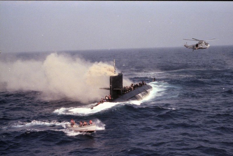 美国核潜艇南海爆炸图片