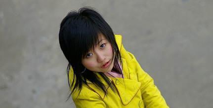 丈母娘在女婿家不小心摔碎昂贵手镯偷偷溜回村推开门蒙了