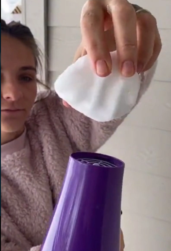 比尔盖茨|比尔盖茨躺枪：德州居民火烧雪球不融化，称暴雪是盖茨制造的骗局