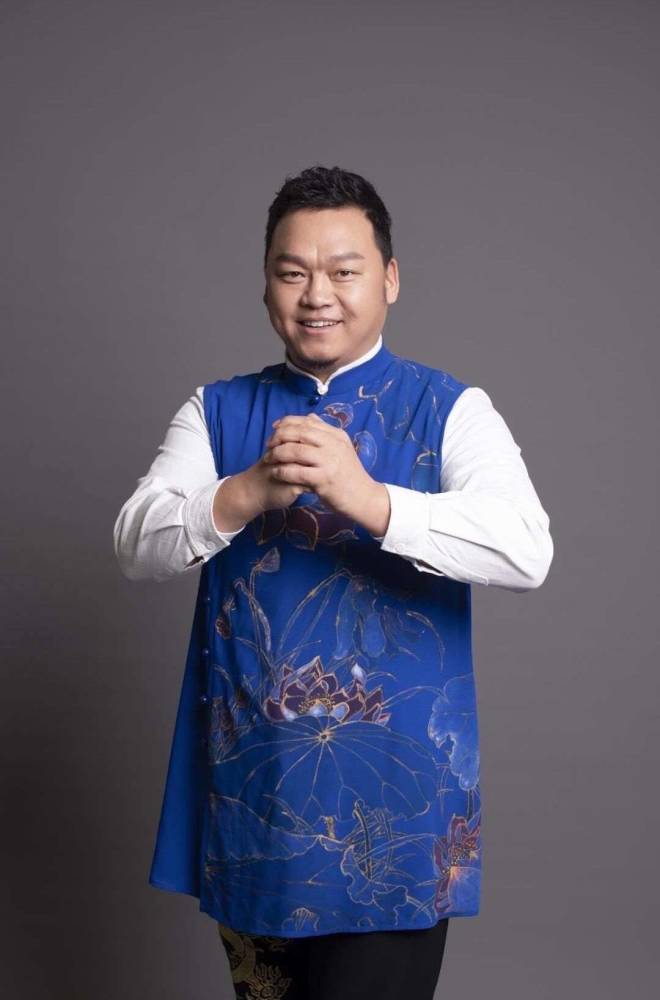 46岁艺术家高保利遭车祸去世王凯龚琳娜发文悼念非常难过