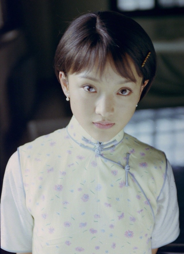 周迅旧照曝光一头短发搭配民国服饰灵气版林徽因