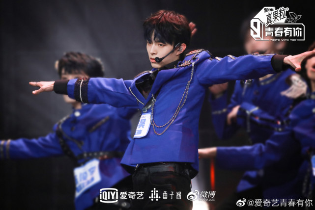 原来青你3中的梁森是全职高手中的他难怪那么眼熟