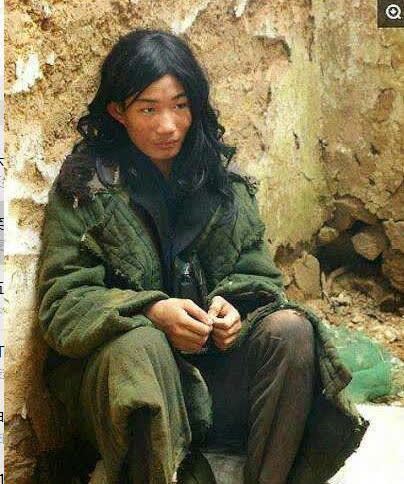 "天下第一懒人"杨锁:父母从不让他干活,吃饭靠人喂,23岁离世