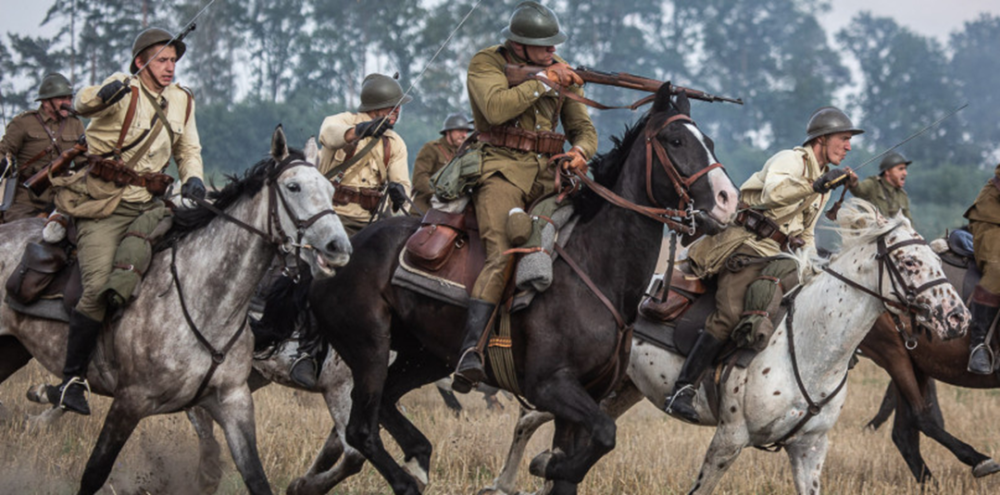 波兰骑兵向坦克发起冲锋,抛去杜撰的成分,这场战斗仍然值得重视_腾讯