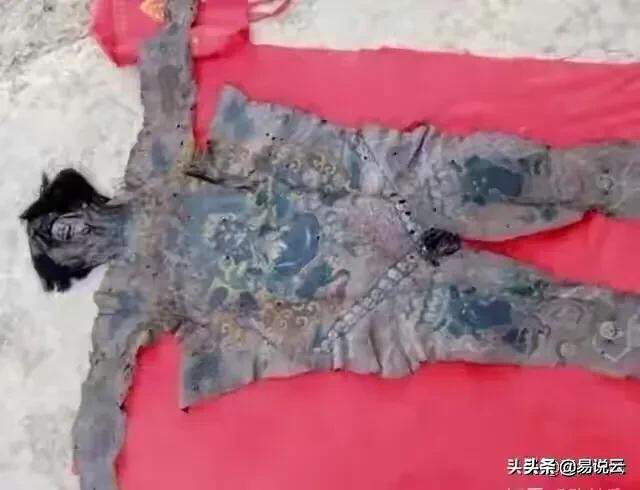 而有的做成了人皮鼓:怎么样,还有人觉得,奴隶主不会虐待奴隶吗?