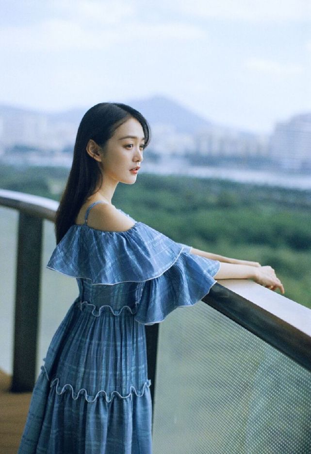 何泓姗恋情曝光