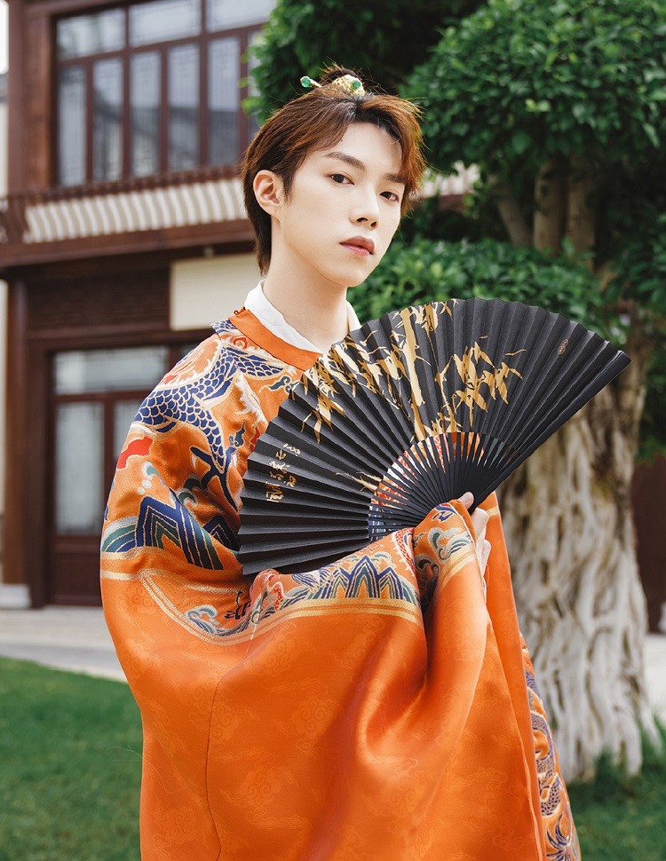 《创4》学员古风造型,大卫扮相像"吸血鬼",刘宇古装好绝!