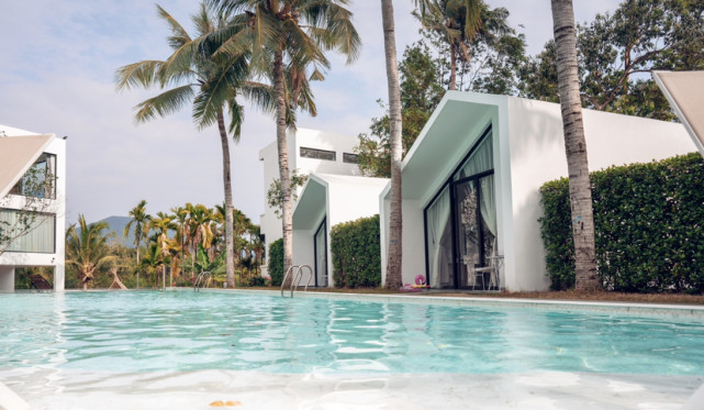 三亚这家民宿也太出片了还可以穿上美人鱼的衣服拍水下照片