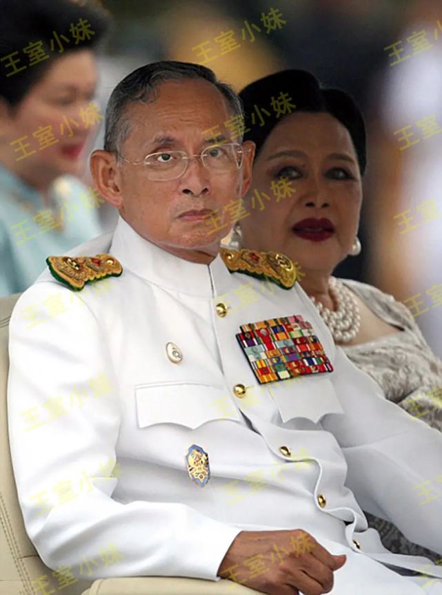 嘴"|普密蓬·阿杜德|拉玛十世|诗丽吉太后|泰国_时政|诗丽吉|拉玛八世