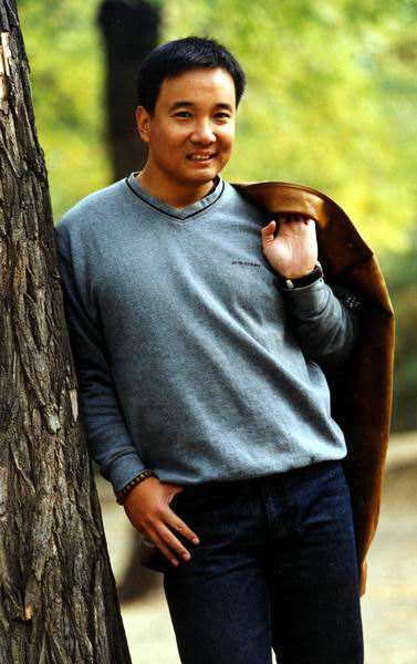 因过失杀人入狱4年,出狱后仅2年再度翻红,苗海忠现状如何?