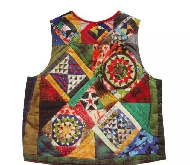 诸如百衲衣,百岁衣,和尚衣,破衲衣,补衲衣,百福衣,等等,其实指的都是