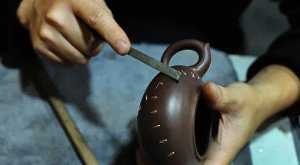 盐设计赵凤林传承千年绝技这个90后以锔瓷修复岁月与温情