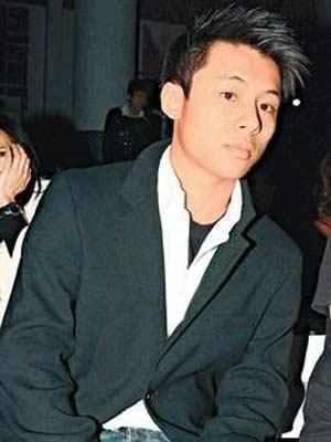 霍启刚儿女双全可弟弟霍启山霍启仁却曾身陷丑闻至今未婚