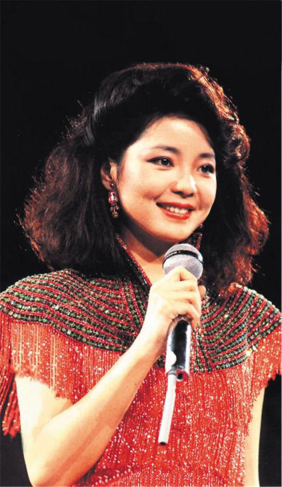 1995年邓丽君去世,未婚夫坚决阻止尸检,25年后钟南山解开真相!