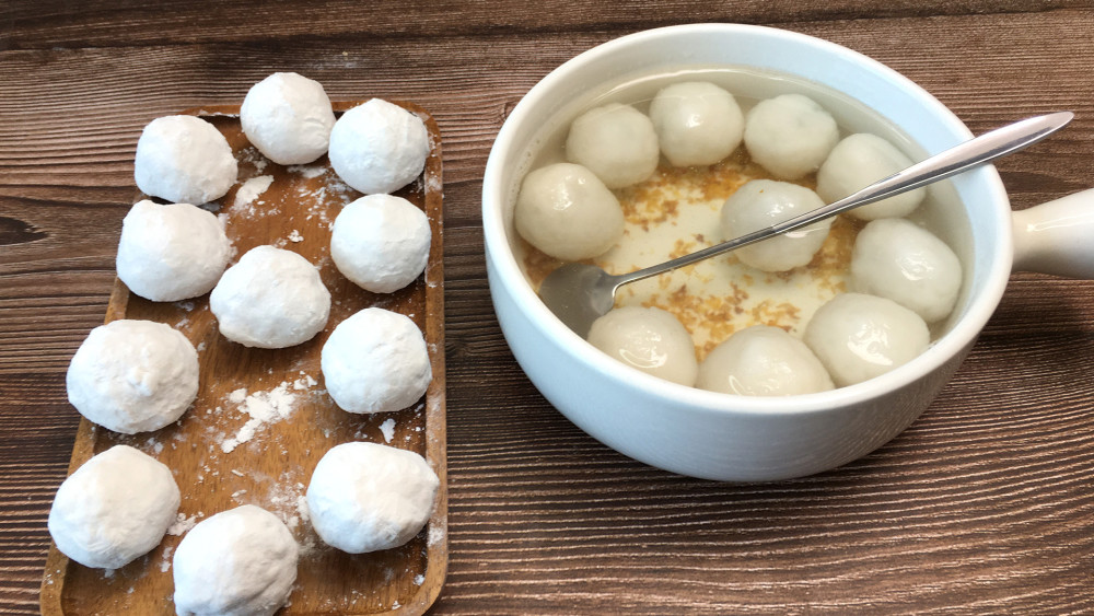 第一次尝试自制滚元宵抹茶巧克力馅简单又美味