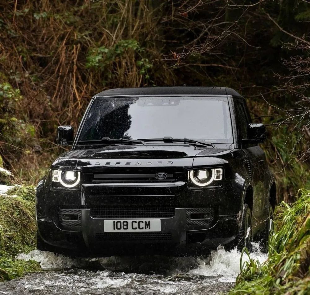 全新一代路虎卫士v8正式发布