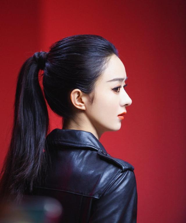 赵丽颖走御姐范儿浓妆红唇凌厉霸气高马尾梦回楚乔传